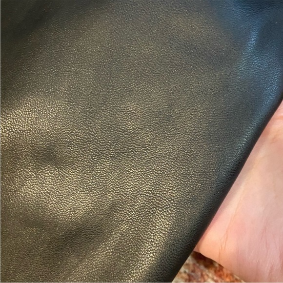 H&M HIGH-WAIST FAUX-LEATHER PANTS SIZE 2
WITH BELT - Picture 6 of 7